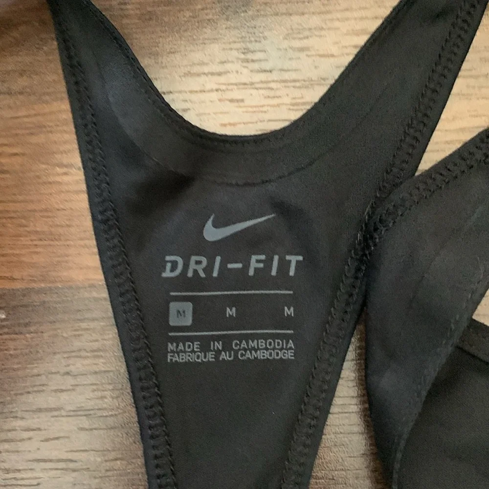 Nike Racerback Singlet - Picture 3 of 4